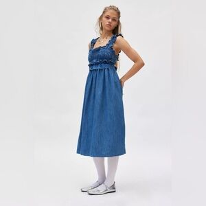Kimchi Blue Kenzie Empire Waist Bow Back Denim Maxi Dress‎ new S
